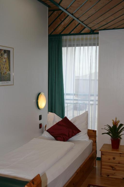 Hotel Asperner Loewe Bécs Szoba fotó